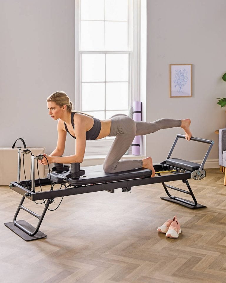 pilates reformer machine sport femme